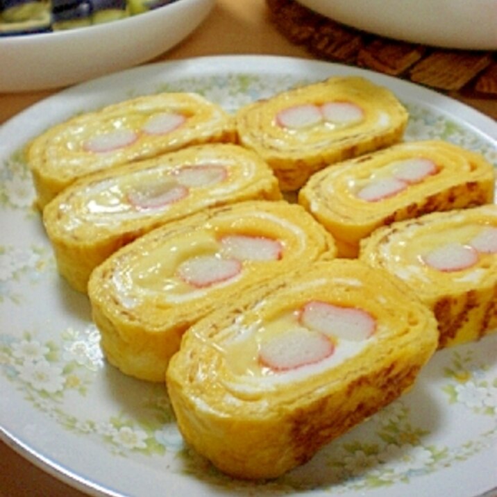 かにかまとスライスチーズの玉子焼き